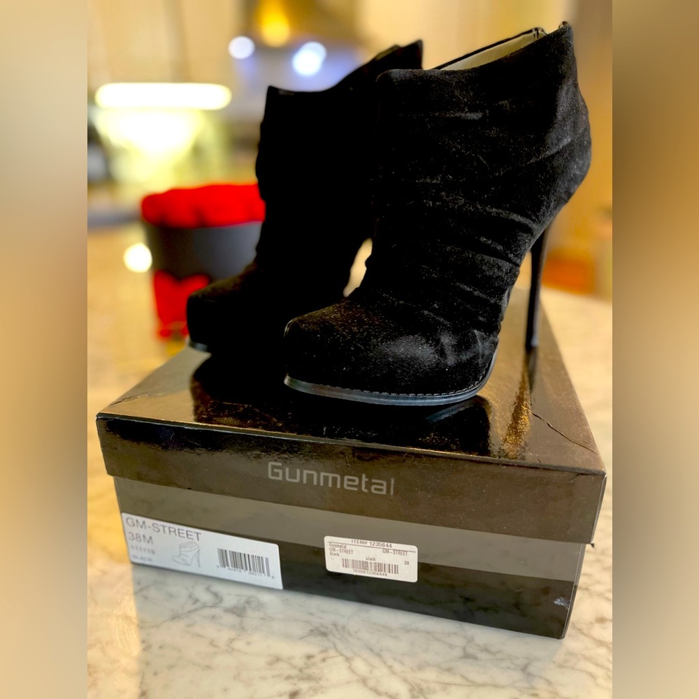 Women’s Black Suede High Heel Booties - Size 38M/US 7